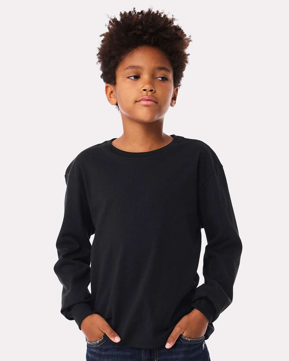 BELLA+CANVAS 3511Y youth long sleeve on model, front