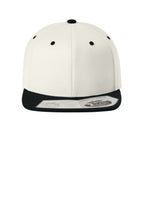 Flexfit 110 Snapback Cap — Nat/Black