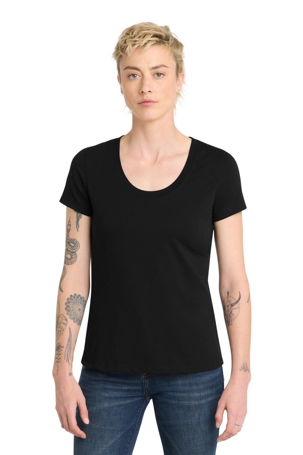 District Women’s Flex Scoop Neck Tee DT7501
